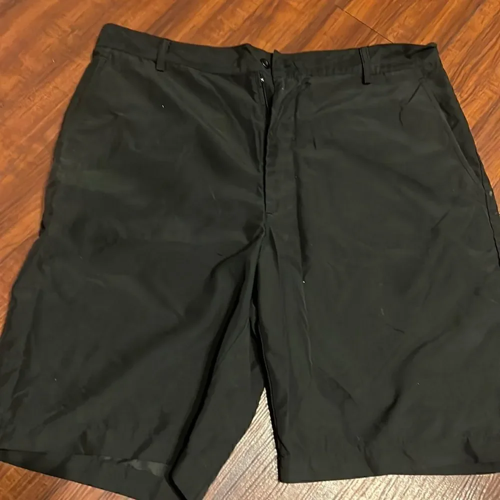 Mens Black Shorts LIKE NEW Size 32 Great Condition Athletic Shorts